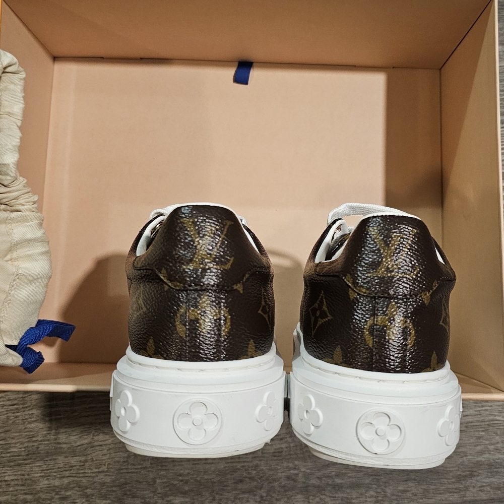 Louis Vuitton Monogram Sneakers - Picture 9 of 12